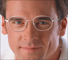 有AR:透視率高、不會反光